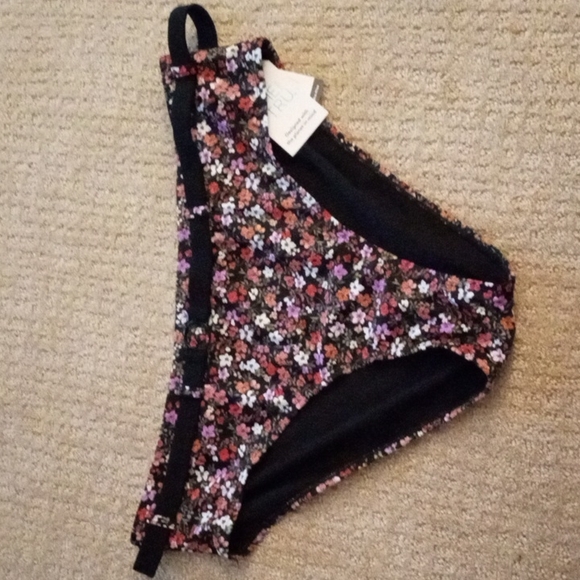 Time and Tru Other - Swim bottoms 👙